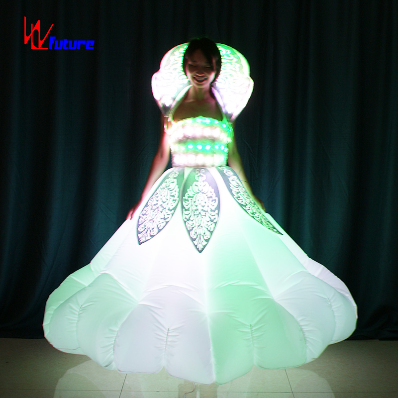 Luminous clothing trend